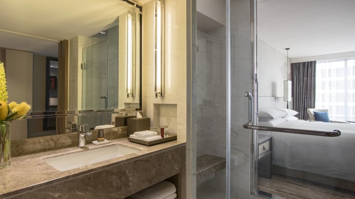 bkkqp-bathroom-0022-hor-wide