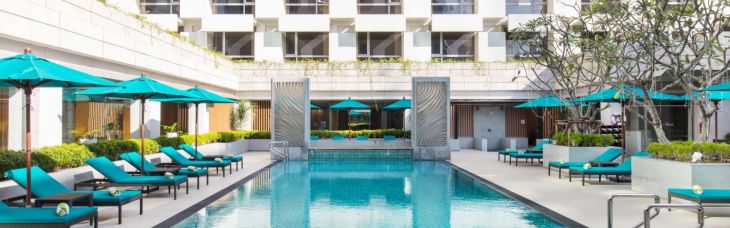 holiday-inn-bangkok-5396575725-16x5